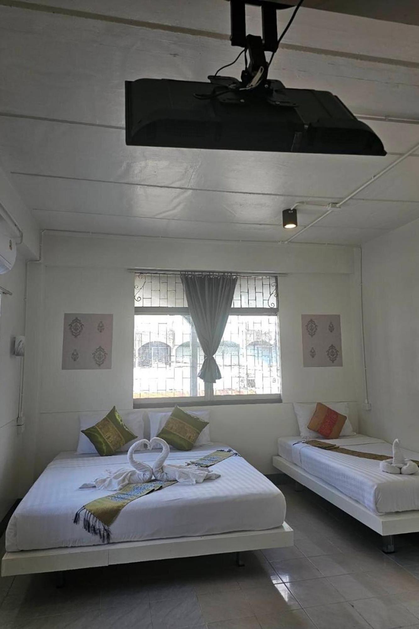 Remember @ Phuket Town Hotel Exterior foto