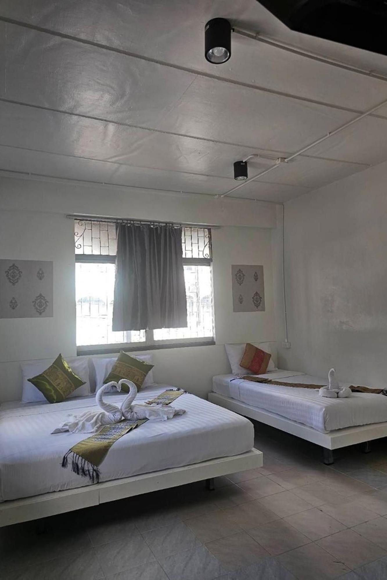Remember @ Phuket Town Hotel Exterior foto